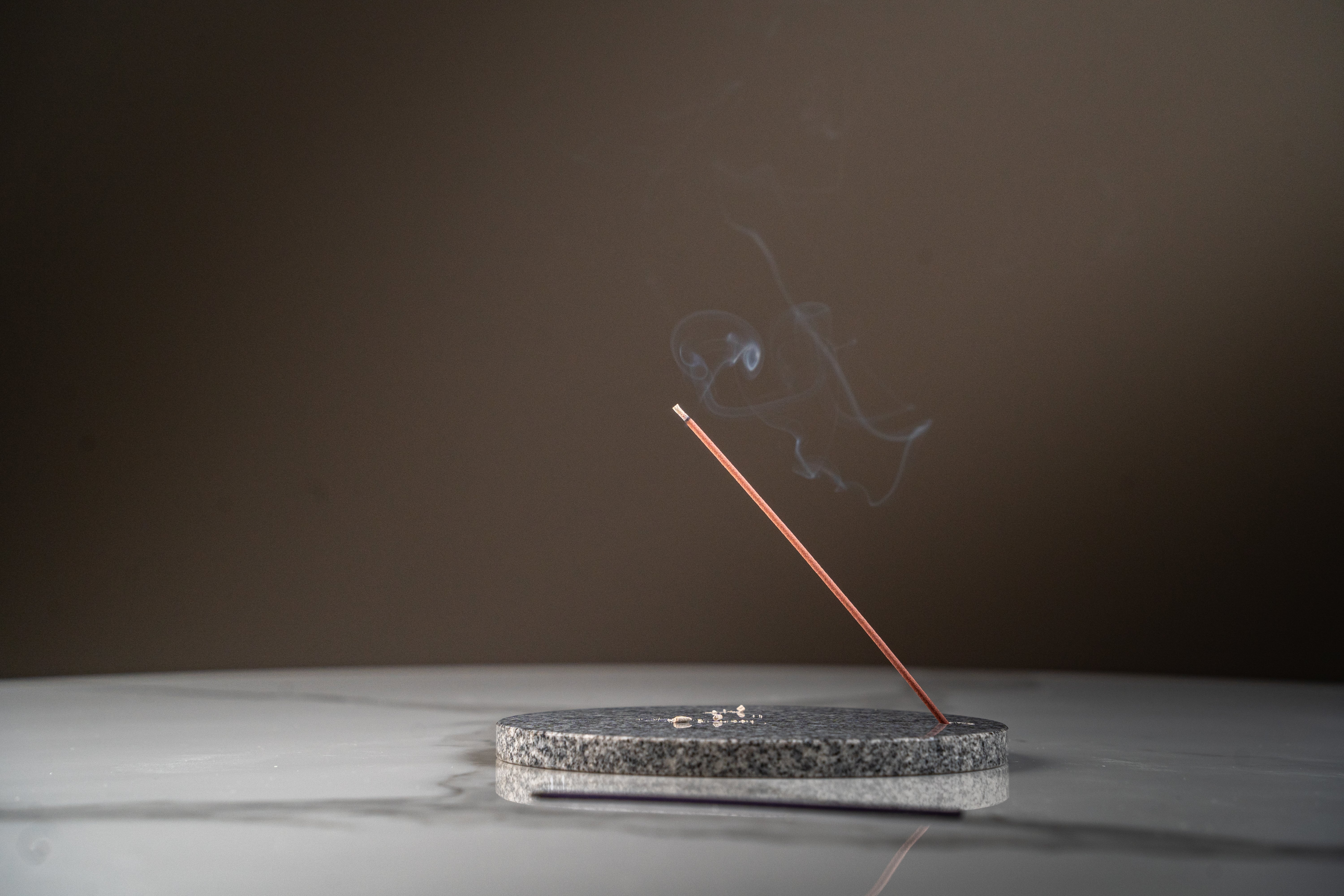 AJi Incense Holder – MIKAGELUX