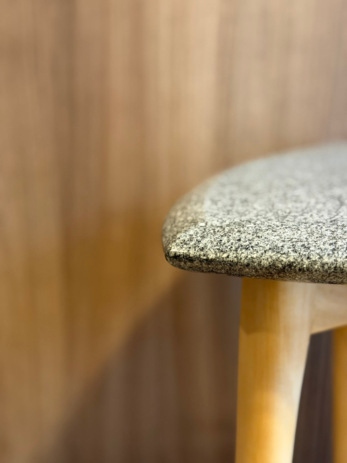 stone side table　御影石サイドテーブル